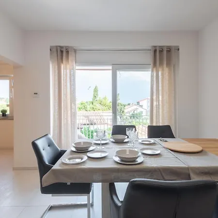 Apartman Justina Medulin For 2 Person Exterior photo